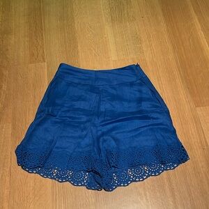 VTCH high waisted shorts